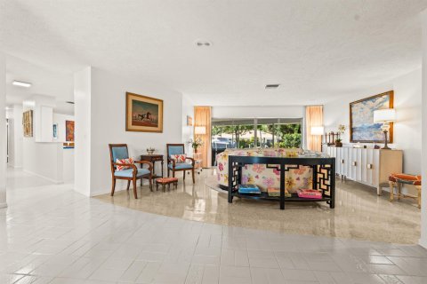 House in Hobe Sound, Florida 3 bedrooms, 216.37 sq.m. № 2363876 - photo 5