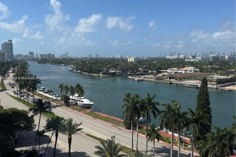 Copropriété à vendre à Miami Beach, Floride: 2 chambres, 95.69 m2 № 1958858 - photo 3