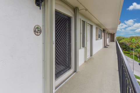 Купить кондоминиум в Бока-Ратон, Флорида 4 комнаты, 88.54м2, № 2084838 - фото 4