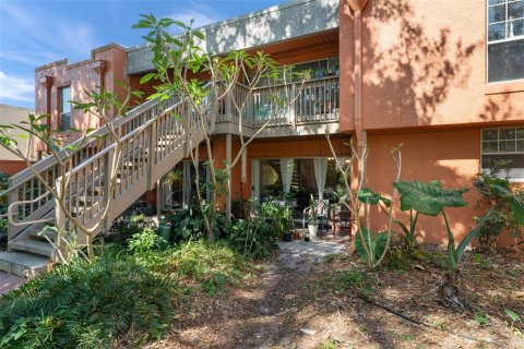 Condo in Orlando, Florida, 2 bedrooms  № 1643100 - photo 23