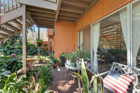 Condo in Orlando, Florida, 2 bedrooms  № 1643100 - photo 21