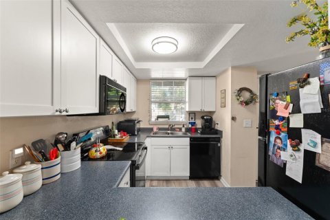 Condo in Orlando, Florida, 2 bedrooms  № 1643100 - photo 5