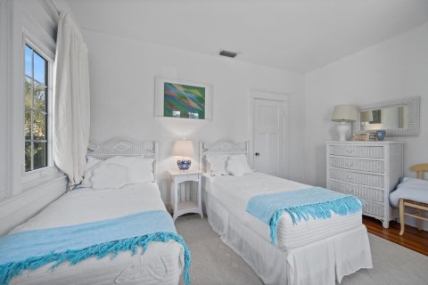 House in Palm Beach, Florida 4 bedrooms, 283.63 sq.m. № 2158409 - photo 20