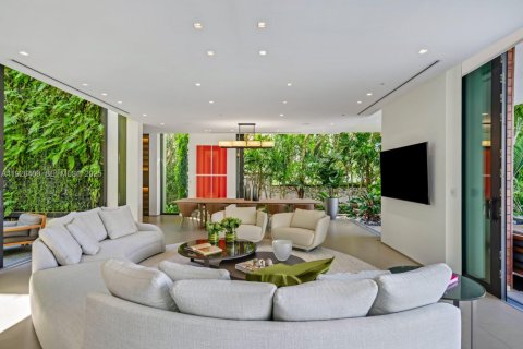 Купить виллу или дом в Майами-Бич, Флорида 7 спален, 987.74м2, № 1986151 - фото 25