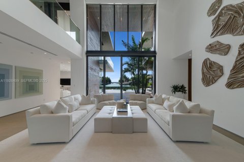 Купить виллу или дом в Майами-Бич, Флорида 7 спален, 987.74м2, № 1986151 - фото 6