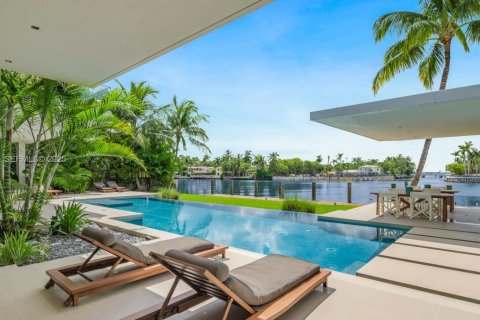 Купить виллу или дом в Майами-Бич, Флорида 7 спален, 987.74м2, № 1986151 - фото 26