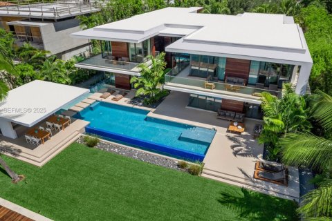 Купить виллу или дом в Майами-Бич, Флорида 7 спален, 987.74м2, № 1986151 - фото 30