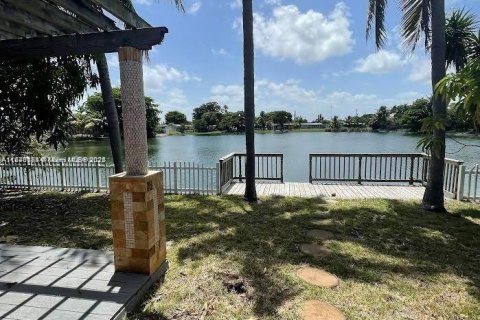 Casa en venta en Hallandale Beach, Florida, 3 dormitorios, 180.32 m2 № 1696311 - foto 29