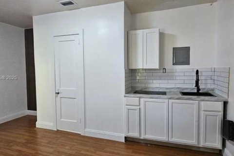 Appartement à louer à Miami, Floride: 37.16 m2 № 1946702 - photo 2