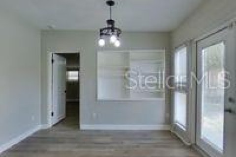 Casa en alquiler en Orlando, Florida, 4 dormitorios, 166.11 m2 № 1911535 - foto 15