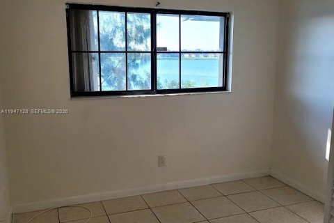 Condo in Miami, Florida, 3 bedrooms № 2003273 - photo 21