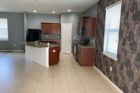 Casa en alquiler en Groveland, Florida, 4 dormitorios, 226.96 m2 № 1869310 - foto 4