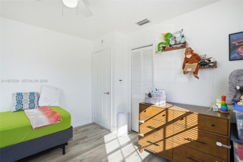 Купить виллу или дом в Лодерхилл, Флорида 3 спальни, 101.82м2, № 2040393 - фото 17