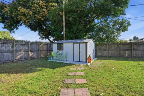 Купить виллу или дом в Лодерхилл, Флорида 3 спальни, 101.82м2, № 2040393 - фото 21