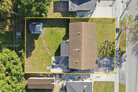 Купить виллу или дом в Лодерхилл, Флорида 3 спальни, 101.82м2, № 2040393 - фото 23