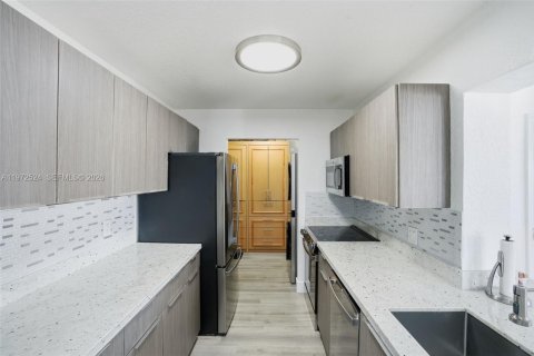 Купить виллу или дом в Лодерхилл, Флорида 3 спальни, 101.82м2, № 2040393 - фото 4