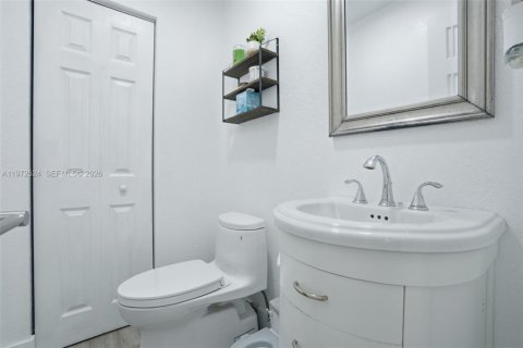 Купить виллу или дом в Лодерхилл, Флорида 3 спальни, 101.82м2, № 2040393 - фото 10