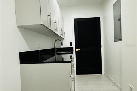 Снять в аренду кондоминиум в Орландо, Флорида 4 комнаты, 268.95м2, № 2128087 - фото 14