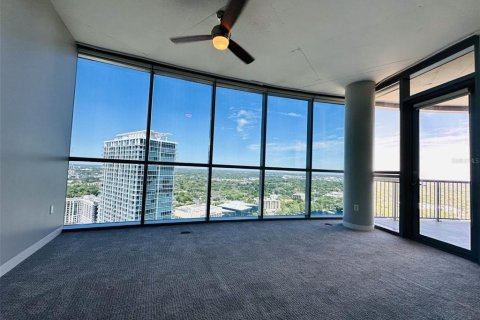 Снять в аренду кондоминиум в Орландо, Флорида 4 комнаты, 268.95м2, № 2128087 - фото 7