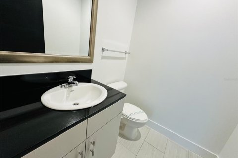 Снять в аренду кондоминиум в Орландо, Флорида 4 комнаты, 268.95м2, № 2128087 - фото 13