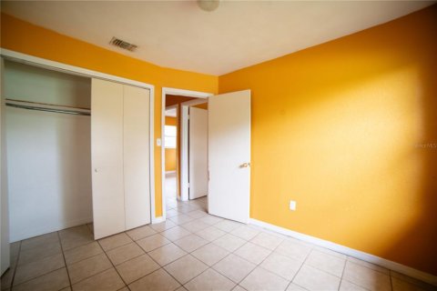 Casa en venta en Orlando, Florida, 4 dormitorios, 134.52 m2 № 1902146 - foto 12