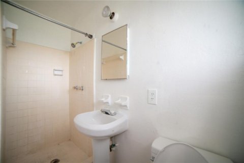 Casa en venta en Orlando, Florida, 4 dormitorios, 134.52 m2 № 1902146 - foto 9