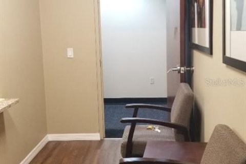 Propiedad comercial en alquiler en Oviedo, Florida, 93.55 m2 № 1562864 - foto 9