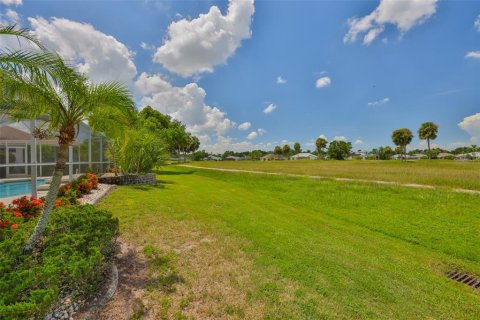 House in Sun City Center, Florida 2 bedrooms, 157.19 sq.m. № 1877199 - photo 27