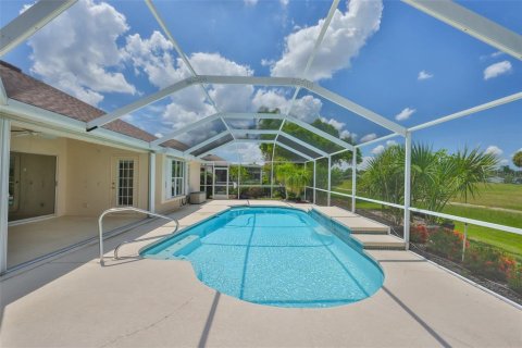 House in Sun City Center, Florida 2 bedrooms, 157.19 sq.m. № 1877199 - photo 24
