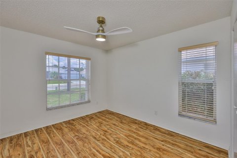 House in Sun City Center, Florida 2 bedrooms, 157.19 sq.m. № 1877199 - photo 20
