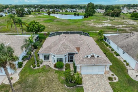 House in Sun City Center, Florida 2 bedrooms, 157.19 sq.m. № 1877199 - photo 28