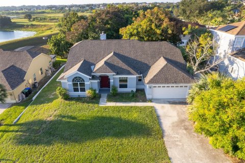 House in Orlando, Florida 4 bedrooms, 232.91 sq.m. № 2155272 - photo 3