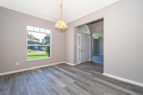 House in Orlando, Florida 4 bedrooms, 232.91 sq.m. № 2155272 - photo 14
