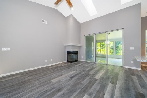 House in Orlando, Florida 4 bedrooms, 232.91 sq.m. № 2155272 - photo 4