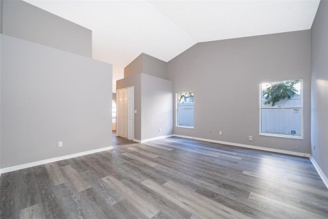 House in Orlando, Florida 4 bedrooms, 232.91 sq.m. № 2155272 - photo 15