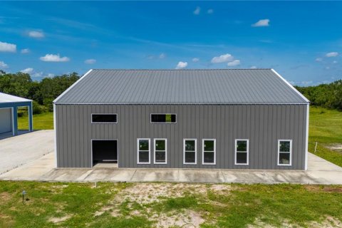 House in Arcadia, Florida 1 bedroom, 334.45 sq.m. № 1881098 - photo 19