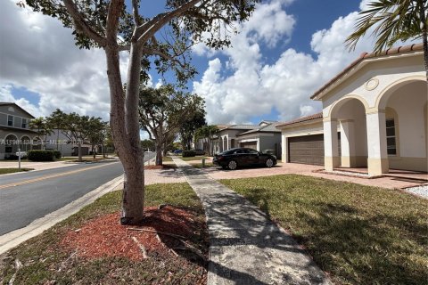 House in Homestead, Florida 4 bedrooms, 181.44 sq.m. № 2052980 - photo 6