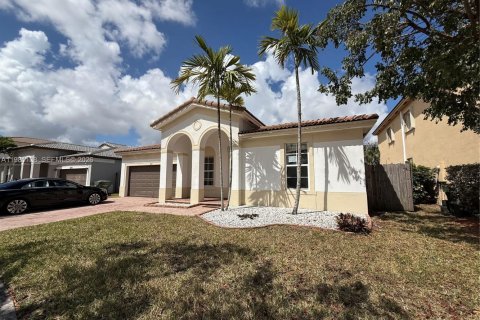 House in Homestead, Florida 4 bedrooms, 181.44 sq.m. № 2052980 - photo 7