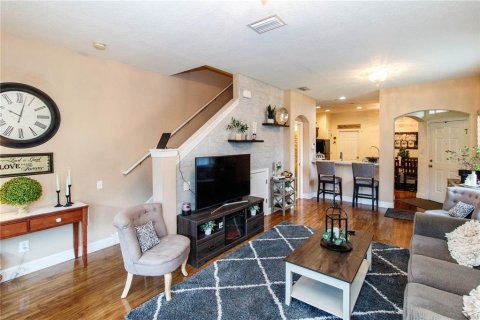 Townhouse in Tampa, Florida 2 bedrooms, 157.19 sq.m. № 1841910 - photo 12