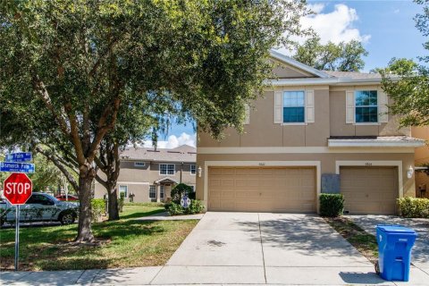 Townhouse in Tampa, Florida 2 bedrooms, 157.19 sq.m. № 1841910 - photo 3