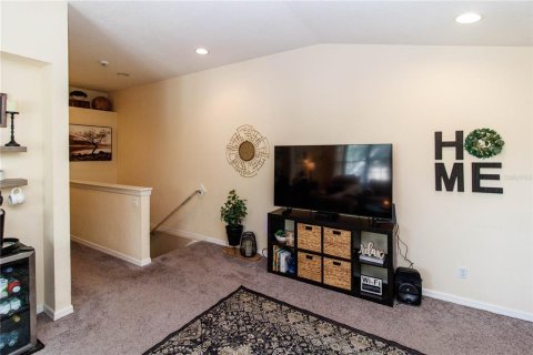 Townhouse in Tampa, Florida 2 bedrooms, 157.19 sq.m. № 1841910 - photo 7