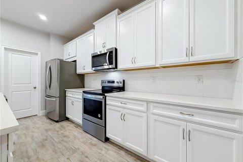 Touwnhouse à louer à Lutz, Floride: 3 chambres, 211.91 m2 № 2400968 - photo 21
