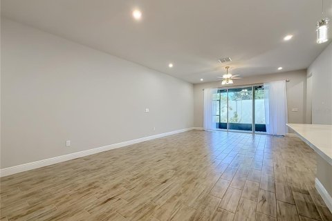 Touwnhouse à louer à Lutz, Floride: 3 chambres, 211.91 m2 № 2400968 - photo 19