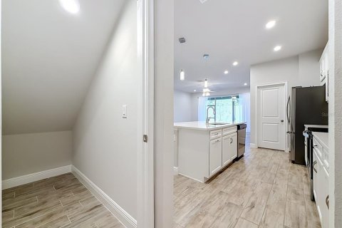Touwnhouse à louer à Lutz, Floride: 3 chambres, 211.91 m2 № 2400968 - photo 28