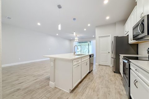Touwnhouse à louer à Lutz, Floride: 3 chambres, 211.91 m2 № 2400968 - photo 23