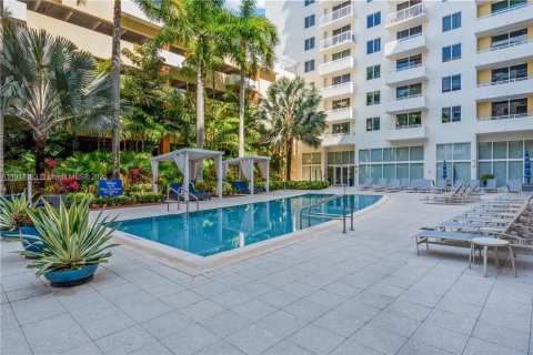 Condominio en alquiler en Aventura, Florida, 2 dormitorios, 109.53 m2 № 1966977 - foto 24