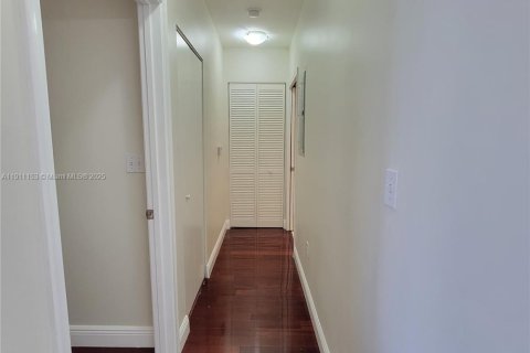 Condominio en alquiler en Aventura, Florida, 2 dormitorios, 109.53 m2 № 1966977 - foto 16