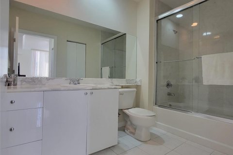 Condominio en alquiler en Aventura, Florida, 2 dormitorios, 109.53 m2 № 1966977 - foto 12