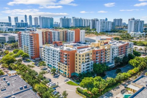 Condominio en alquiler en Aventura, Florida, 2 dormitorios, 109.53 m2 № 1966977 - foto 27