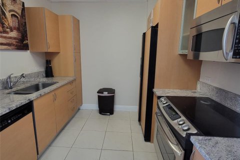 Condominio en alquiler en Aventura, Florida, 2 dormitorios, 109.53 m2 № 1966977 - foto 2